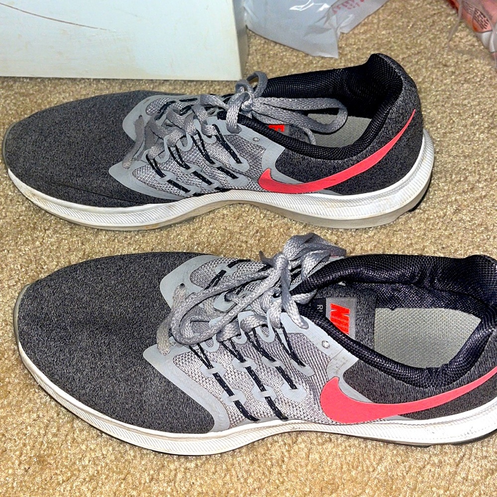 Womens Nike Tennis Shoes